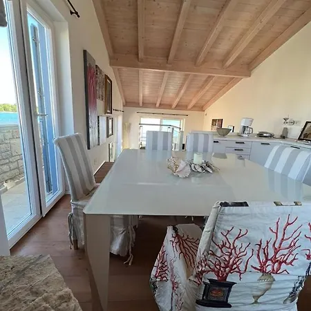 Istrian With Unique Sea View 2 *